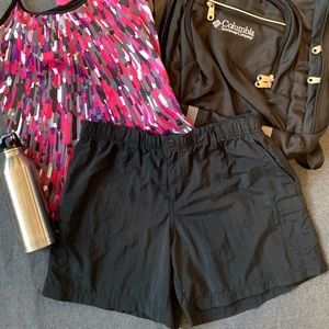 Columbia Black Hiking Shorts M